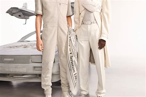 christian dior collection ete 3020|Kim Jones Reworks Diors Iconic Newspaper Print With Daniel .